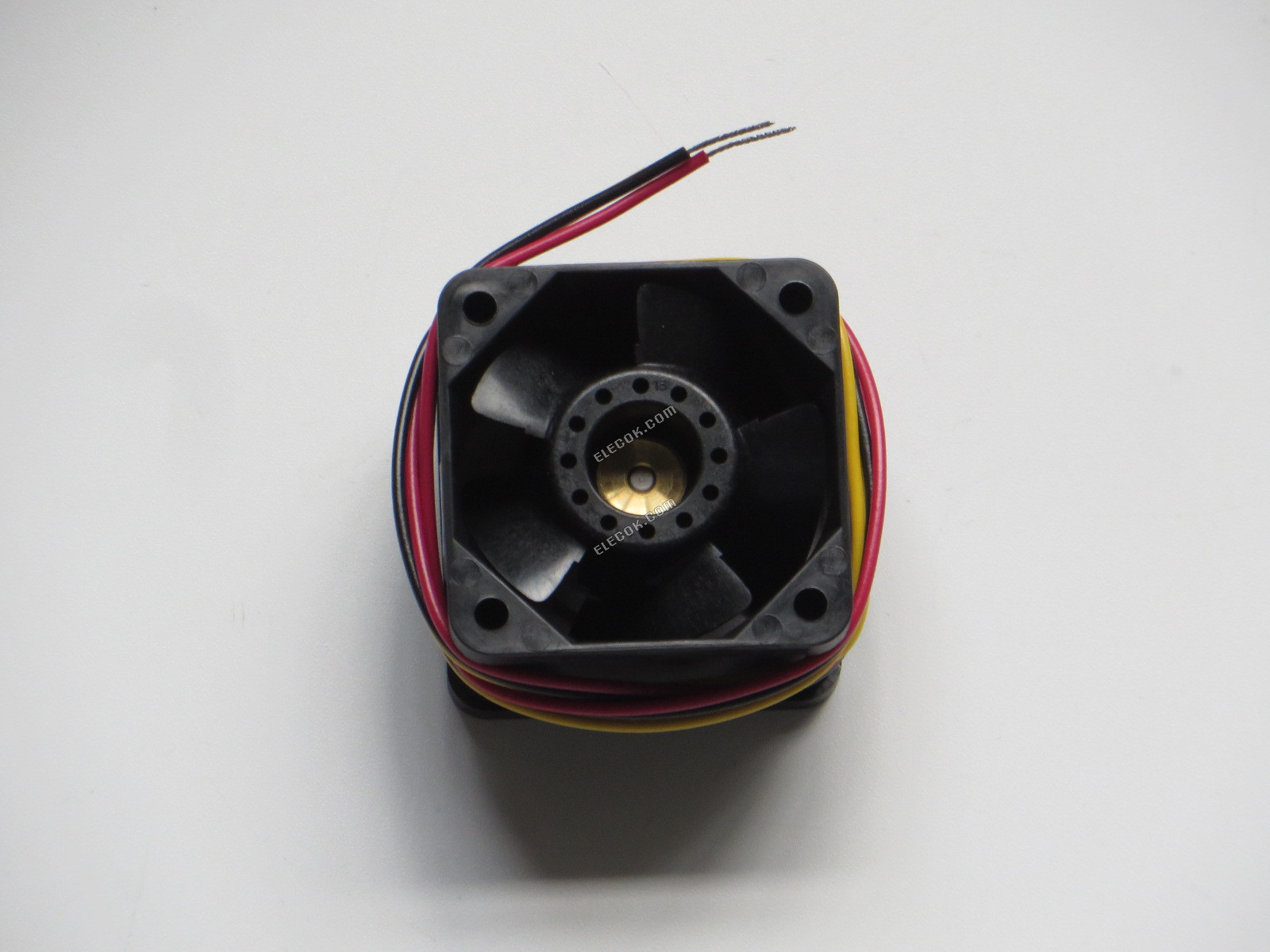 Sanyo 109P0412P3G033 12V 0.33A 3wires Cooling Fan 