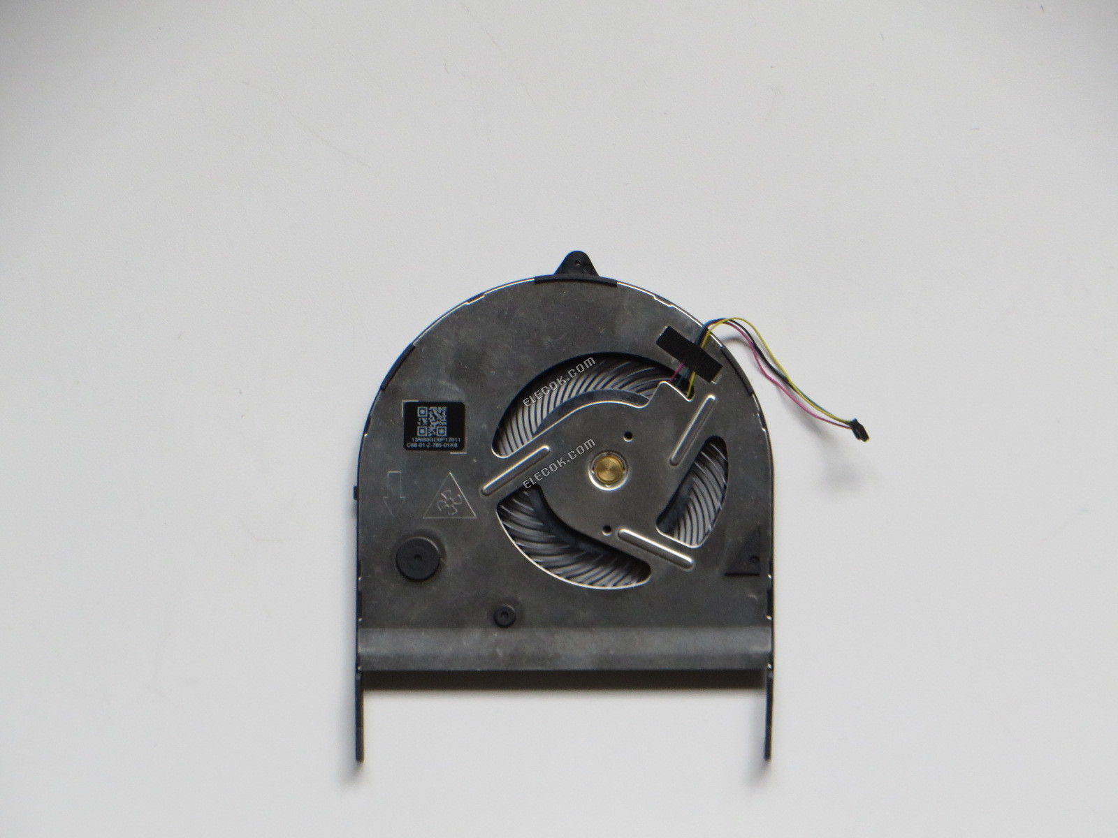 AVC BAZA0703R5H Cooling Fan BAZA0703R5H Y001 5V 0.5A 4wires cooling fan 