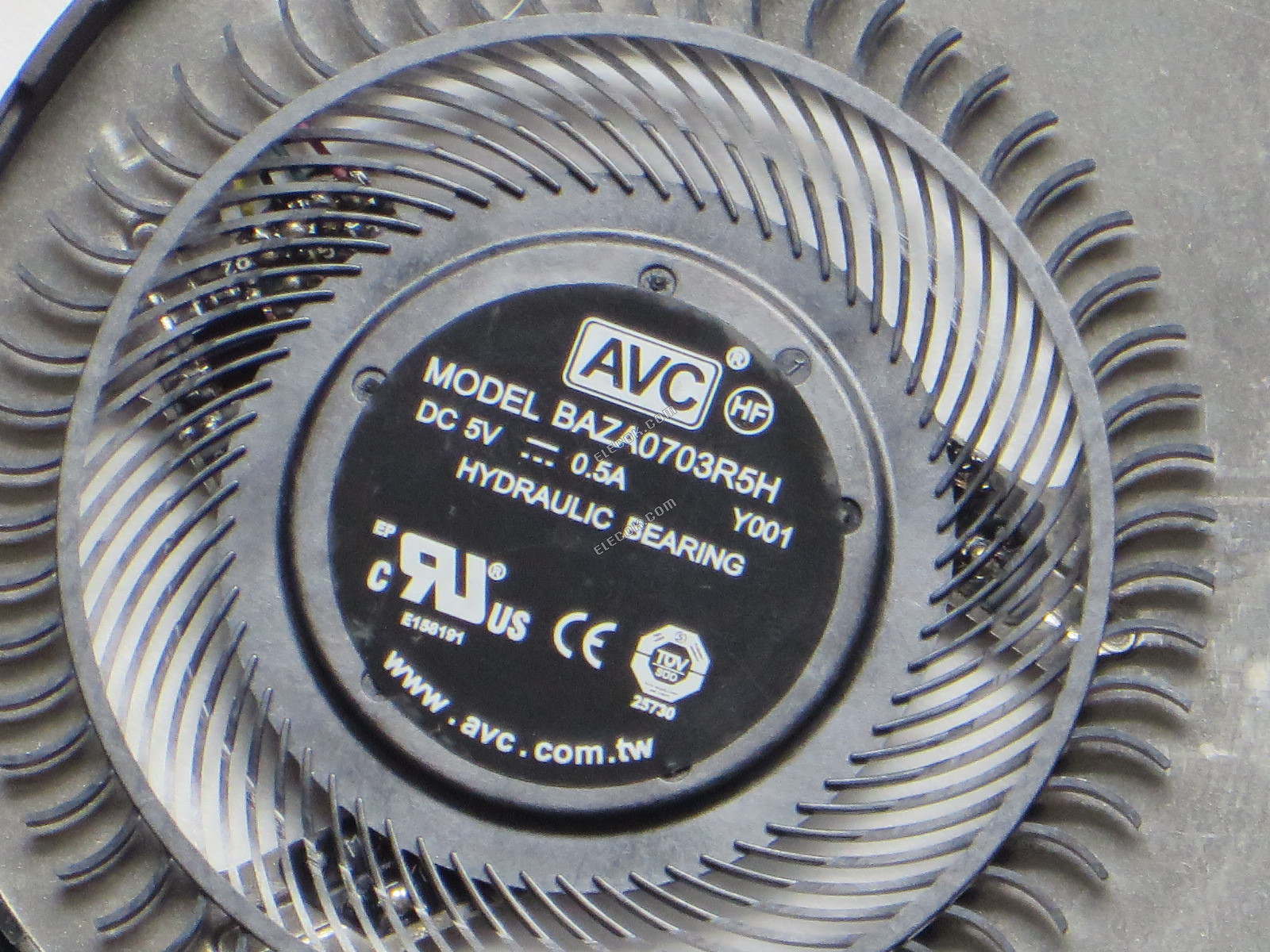 AVC BAZA0703R5H Cooling Fan BAZA0703R5H Y001 5V 0.5A 4wires cooling fan 