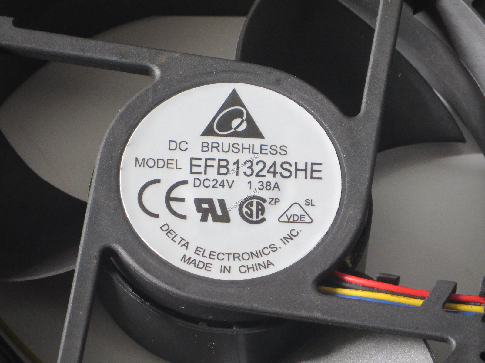 DELTA EFB1324SHE 24V 1.38A 4wires Cooling Fan, original 