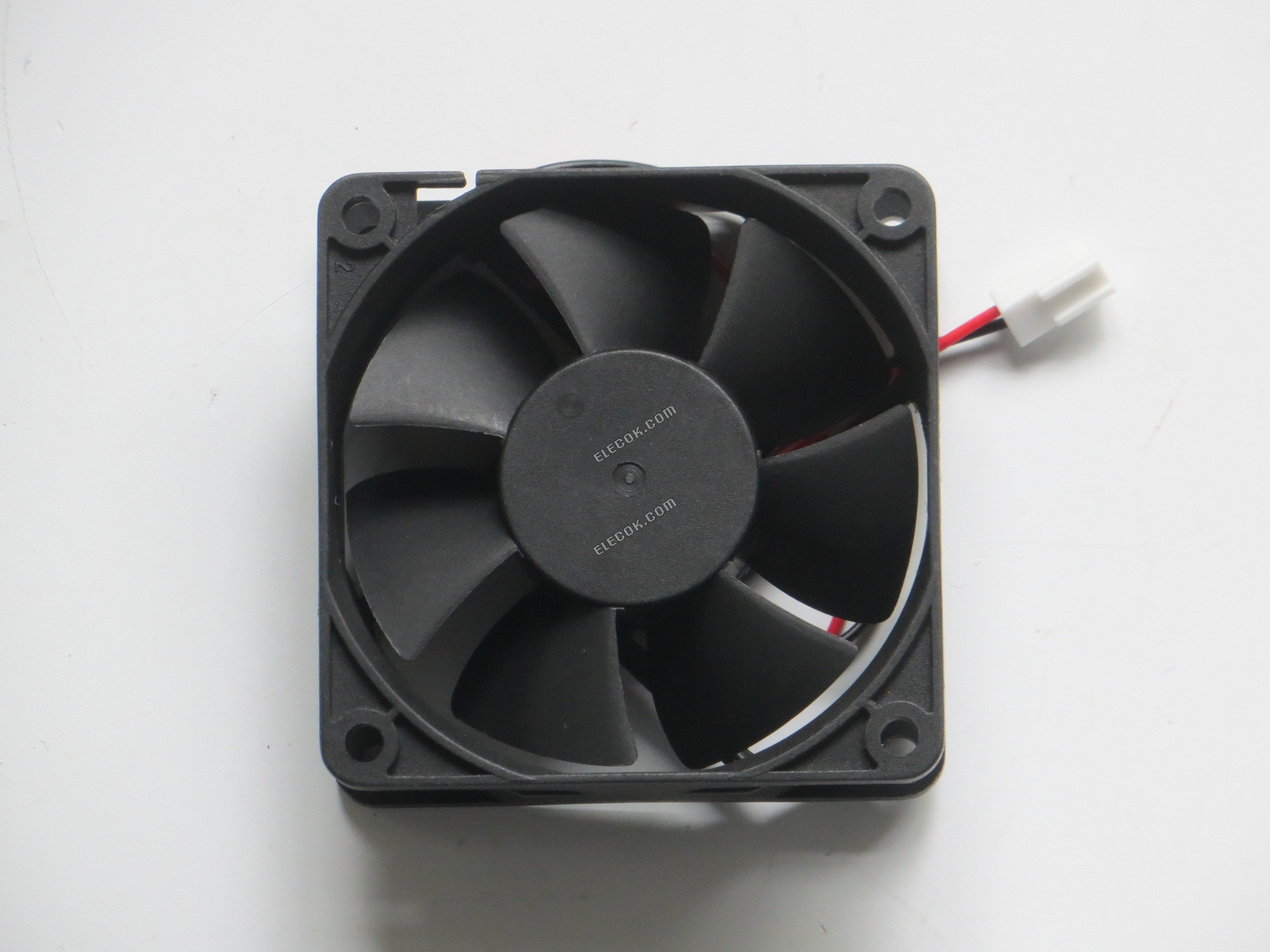 ADDA AD0712HX-A70GL-LF DC Fans 12V 0.19A 2wires 70 x 70mm HYPRO 