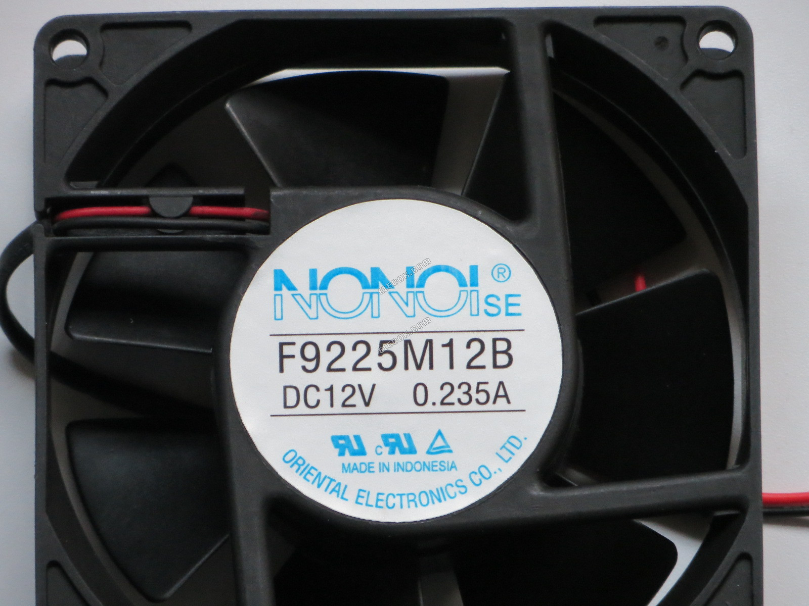 NONOISE F9225M12B DC 12V 0,235A 2 kablar Fläkt 