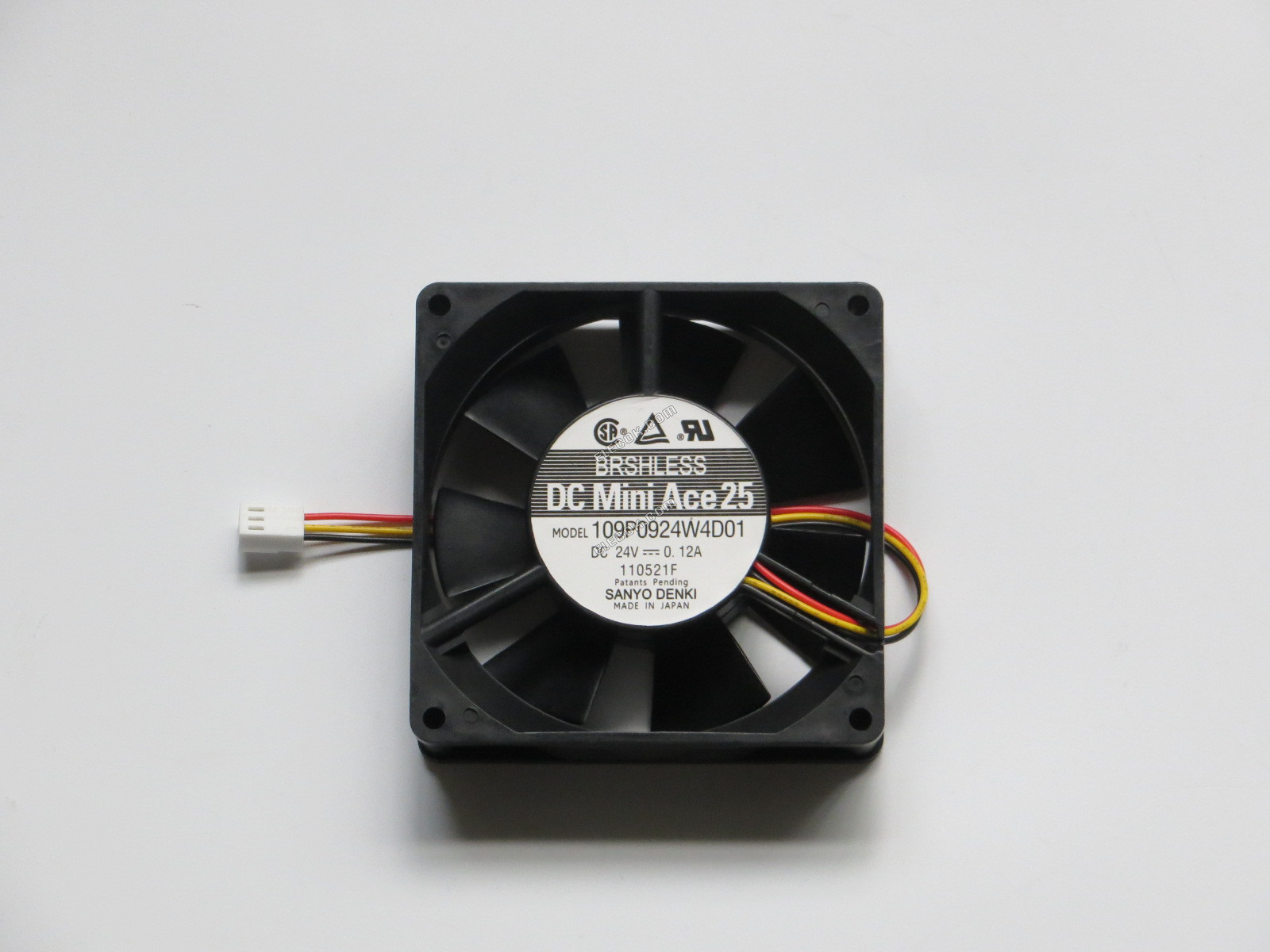 Sanyo 109P0924W4D01 24V 0.12A 3wires Cooling Fan 