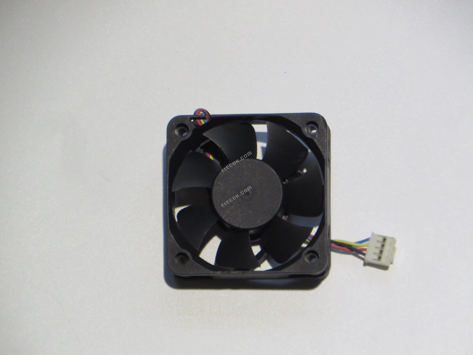 ONG HUA HA5015M12F-Z 12V 0,16A 4 ledninger Køleventilator 