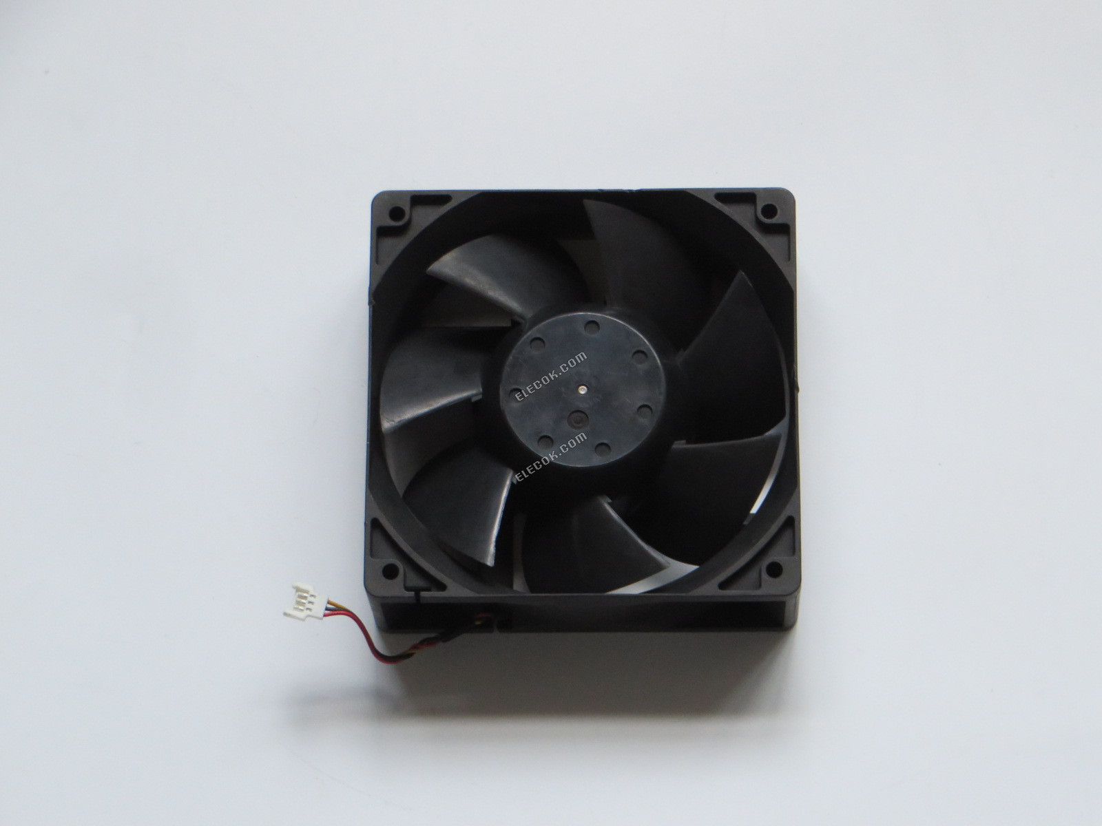 MitsubisHi MMF-12D24DS-MM6 NC5332H75A 24V 0,38A 3 draden Koelventilator met 7 blades, gerenoveerd 