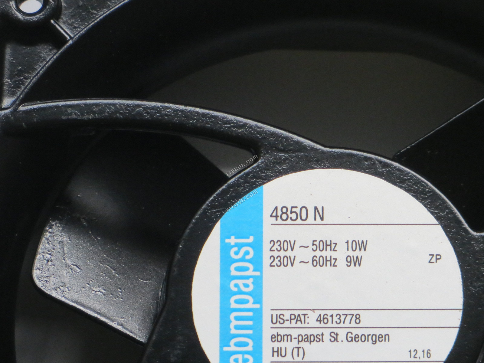 ebm-papst 4850N 230V 10/9W 端子プラグサーバー角型ファンsq120x120x38mm, 改装済み