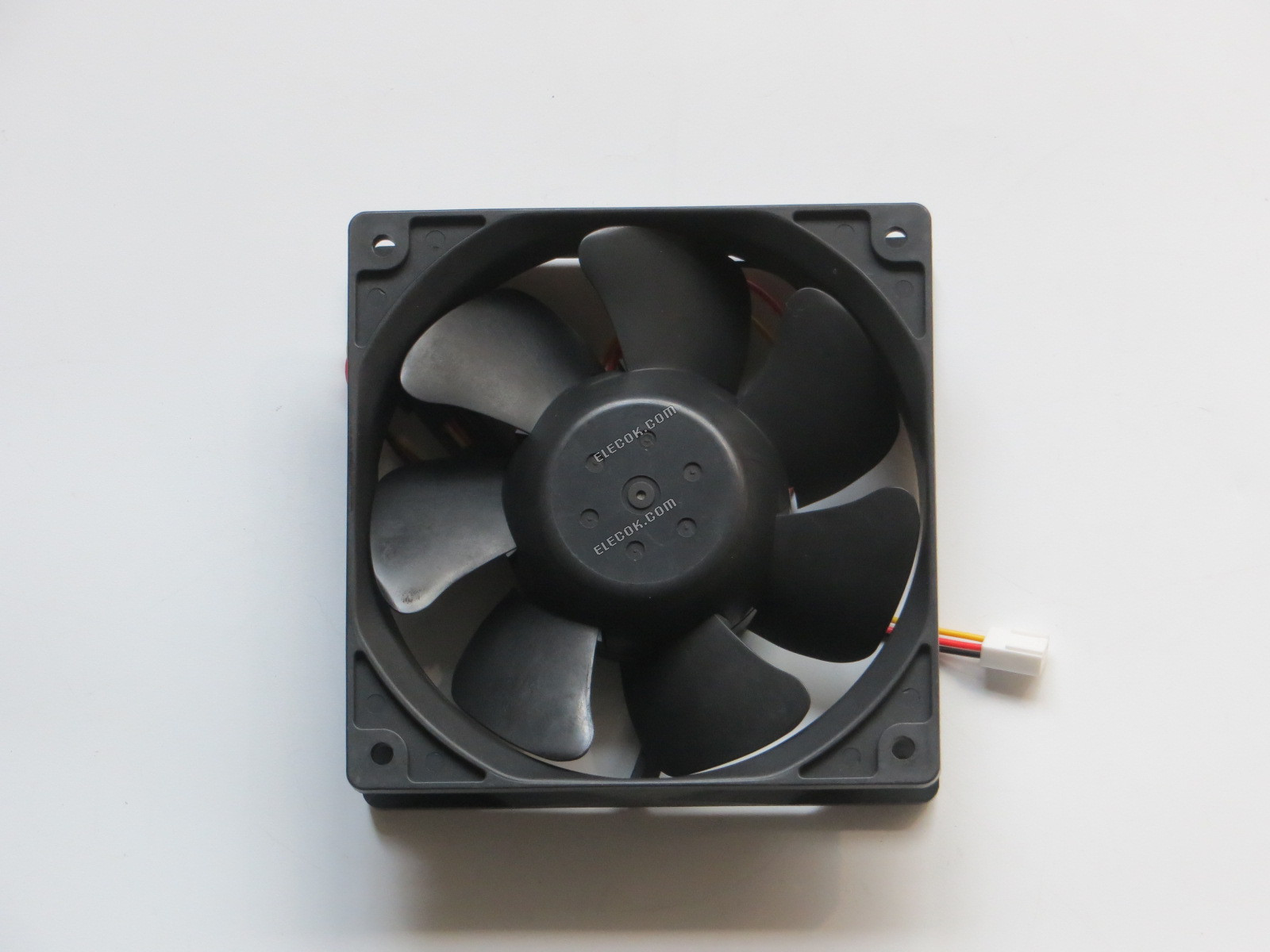 SERVO CNDC24B7S 24V 0.2A 4.8W 3wires cooling fan 