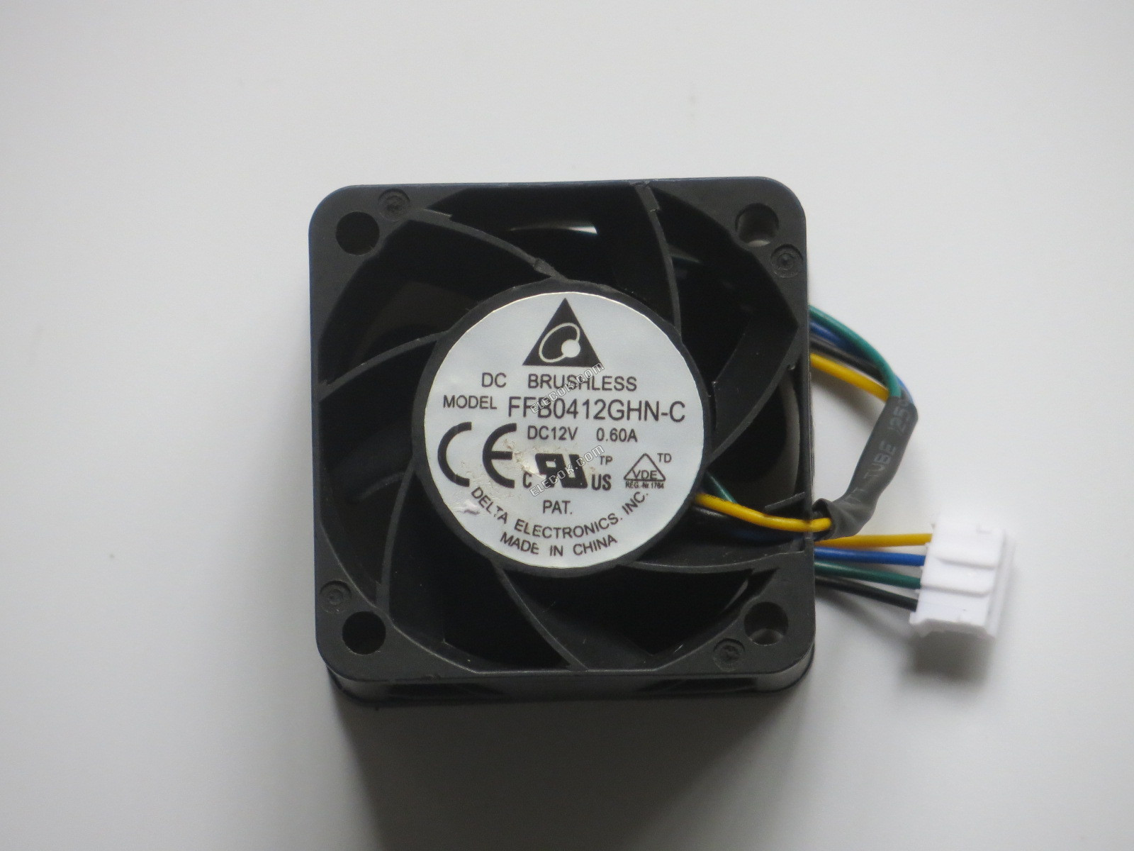 DELTA FFB0412GHN-C 12V 0.6A 4線DC冷却ファン