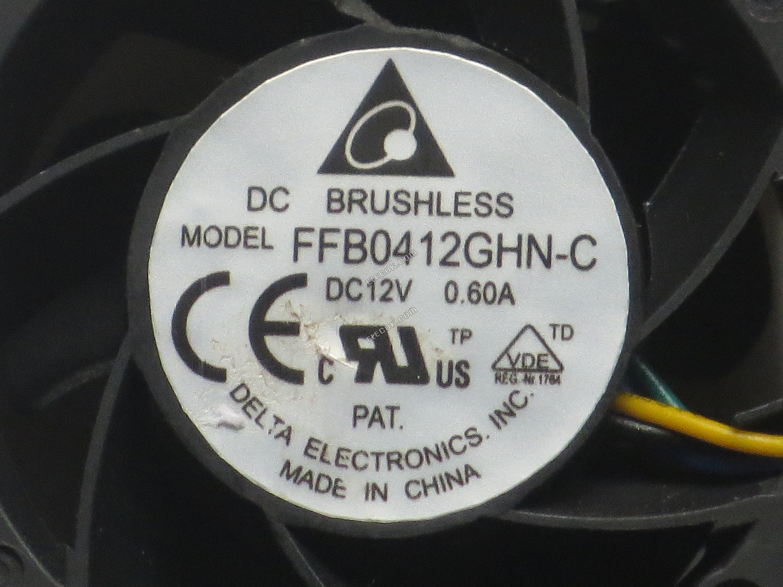 DELTA FFB0412GHN-C 12V 0.6A 4線DC冷却ファン