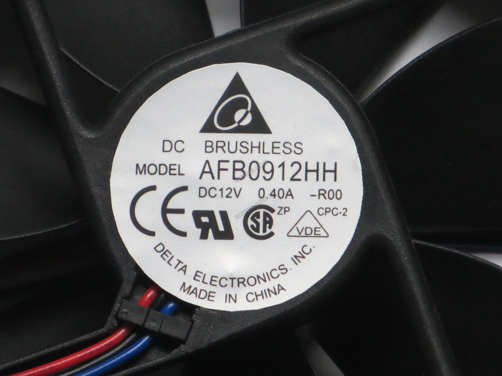 DELTA AFB0912HH-R00 12V 0,4A 3W 3 fils Ventilateur De Refroidissement 