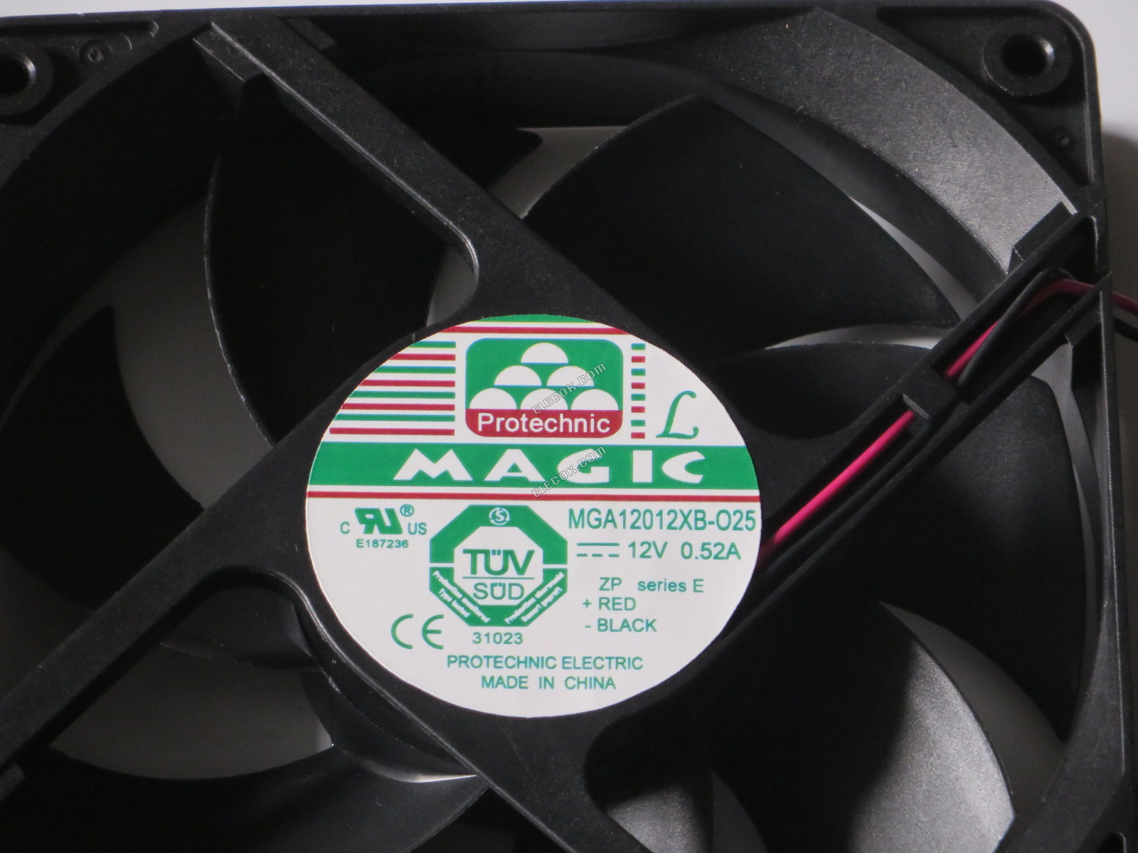 MAGIC MGA12012XB-O25 12V 0.52A 2wires cooling fan 