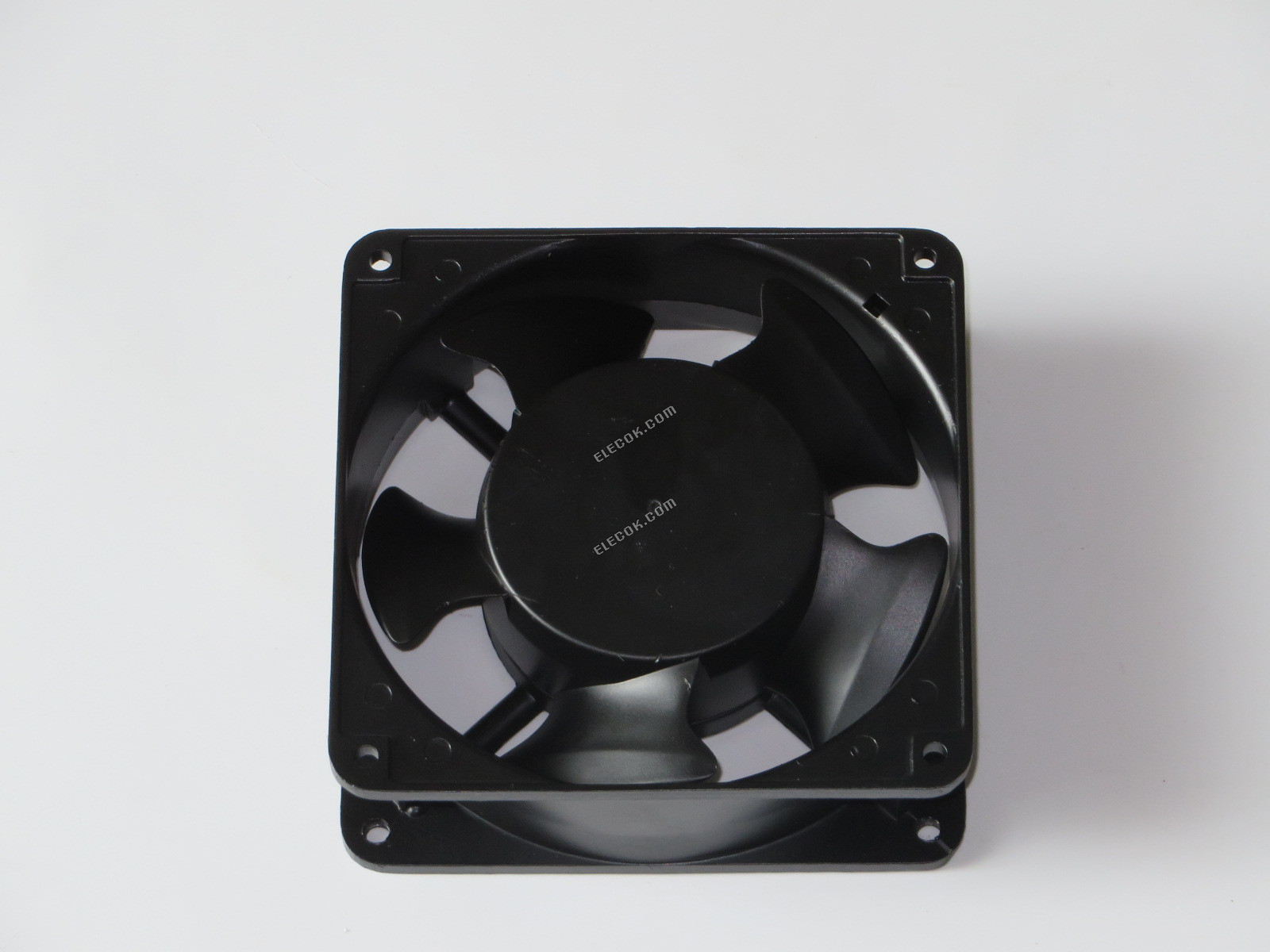 ADDA AA1282UB-AT 220/240V 0,17A Koelventilator met socketverbinding 