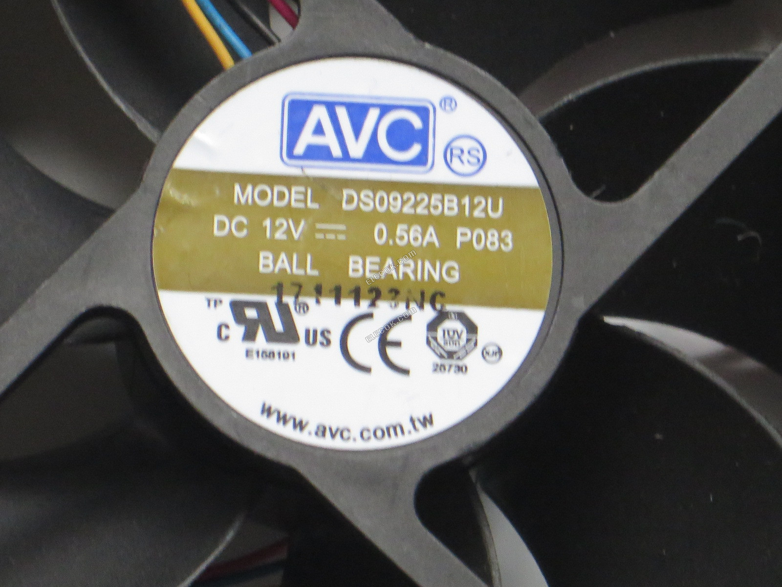 AVC DS09225B12U-P083 12V 0.56A 4wires cooling fan 