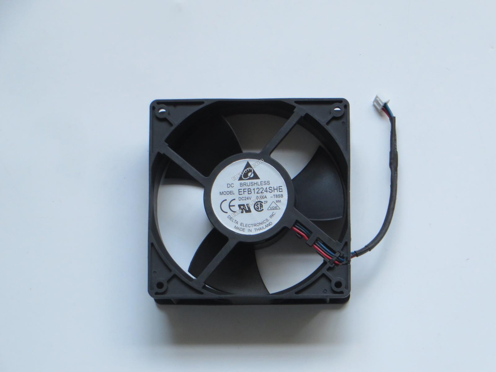 DELTA EFB1224SHE-T8SB 24V 0,66A 3fios Ventoinha 