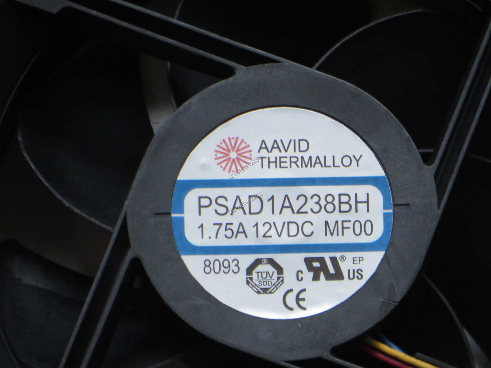AAVID PSAD1A238BH Servidor-cuadrado Ventilador MF00, DC 12V 1,75A, 120x120x38mm, 4 Cables 