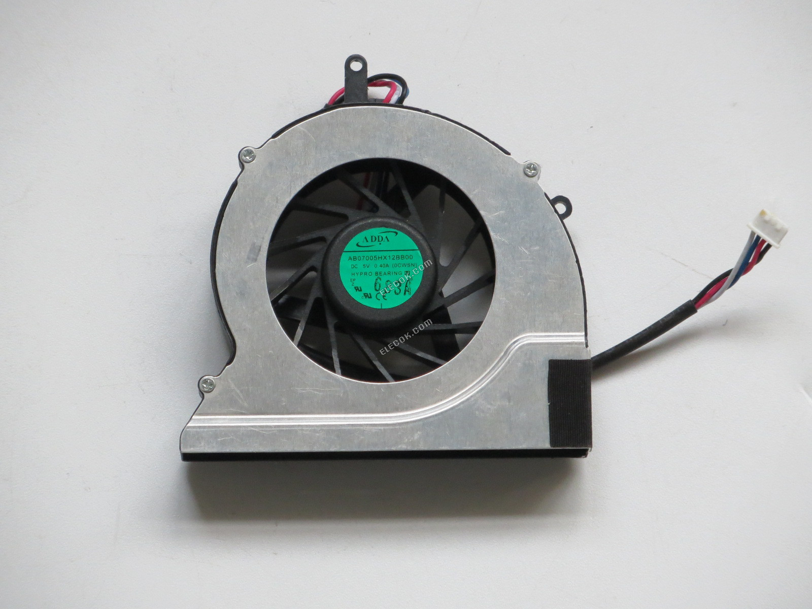 ADDA AB07005HX12BB00 5V 0.40A 4 drähte Kühllüfter 