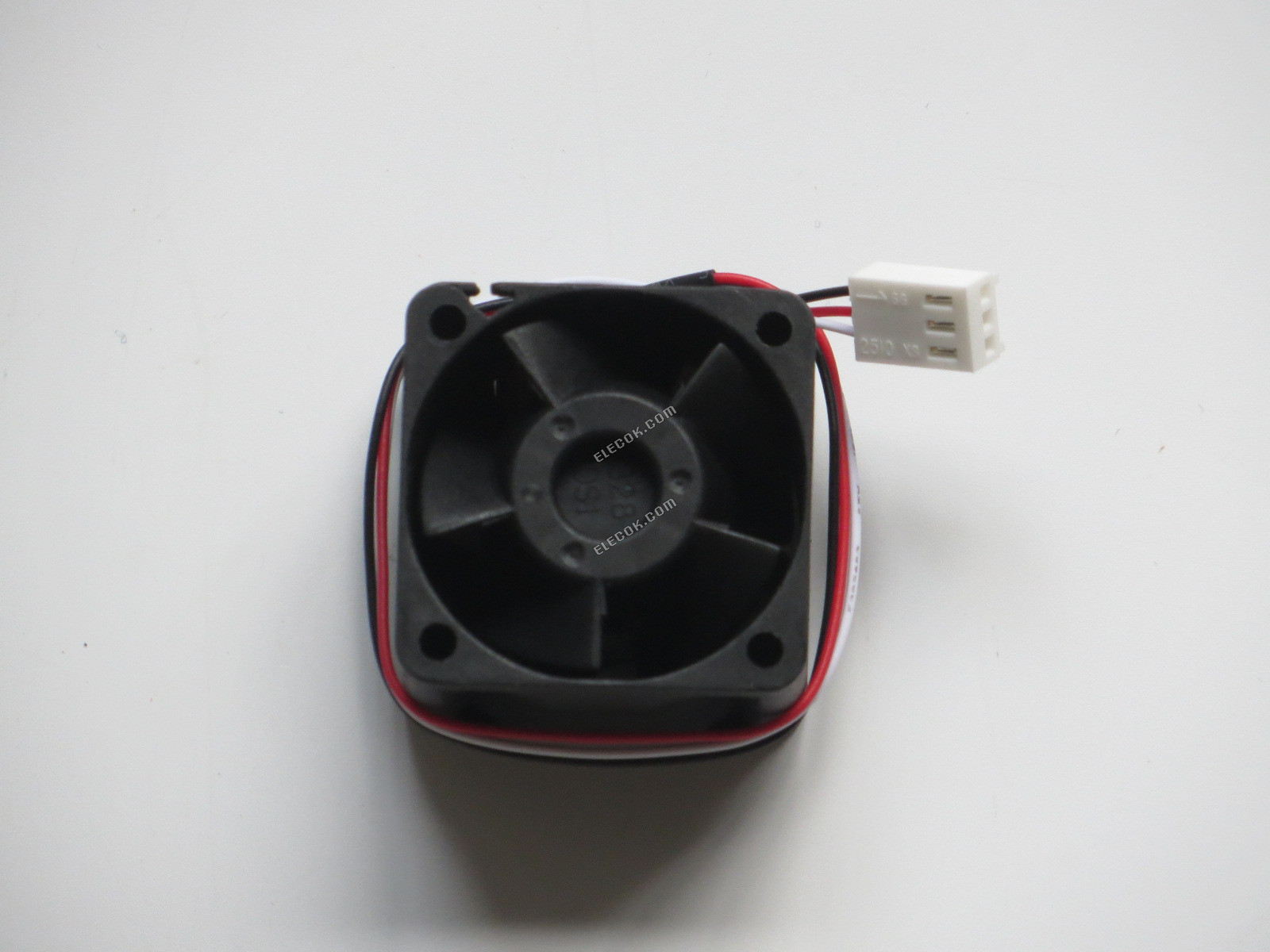 ADDA AD3812VB-B53DS Server-square Fan AD3812VB-B53DS, G 12V 0.60A 3wire 