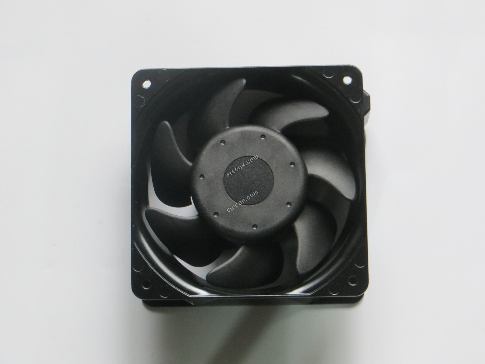 FULLTECH UF-16FC23 BTHJ1 AC230V 46/41W ソケット接続付きファン