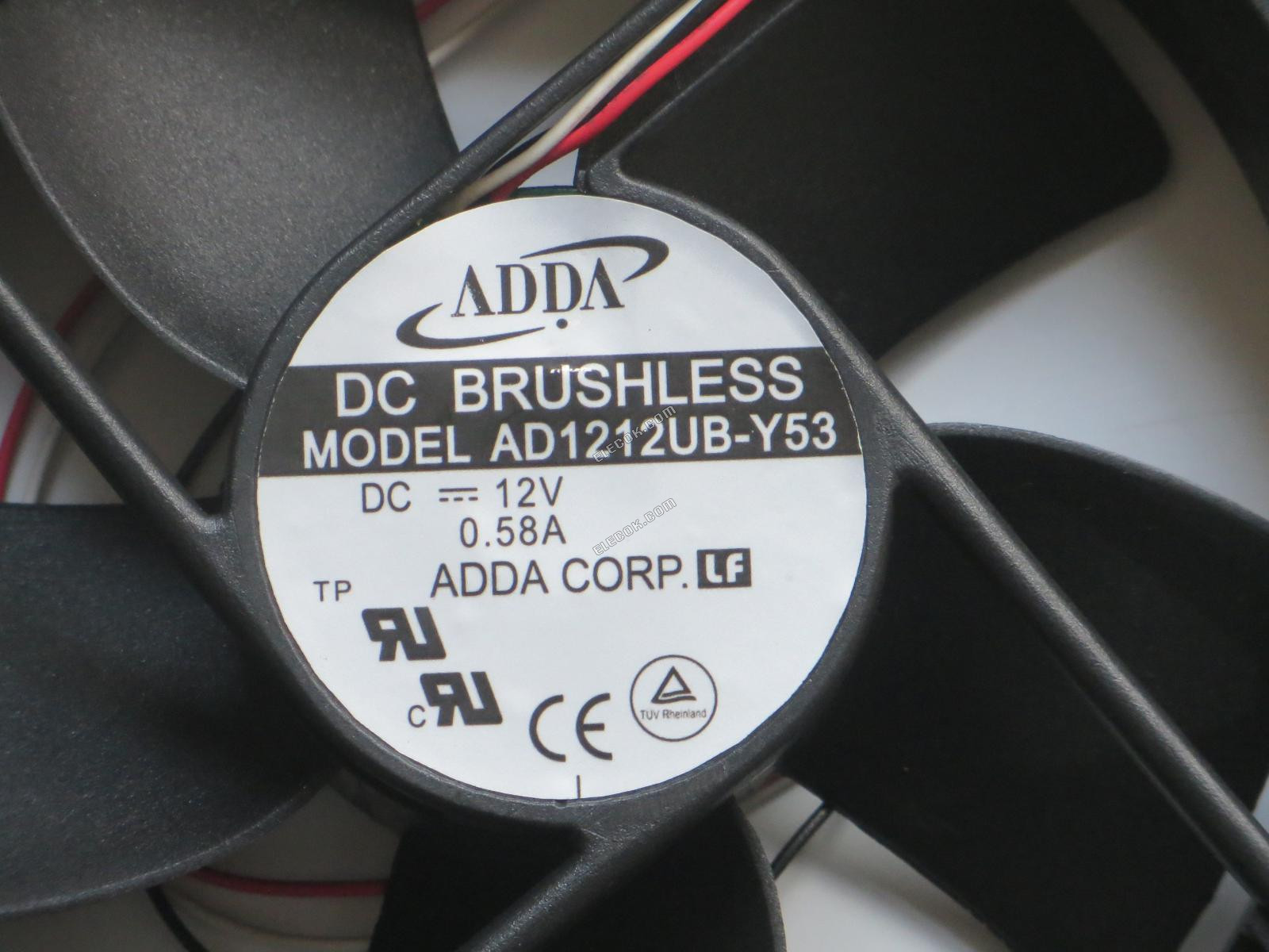 ADDA AD1212UB-Y53 12v 0,58A 3 fils Ventilateur 