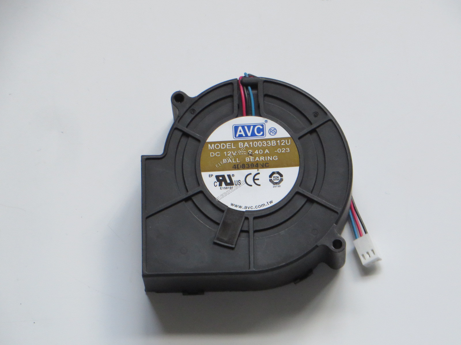 AVC BA10033B12U 12V 2.4A 3wires cooling fan 