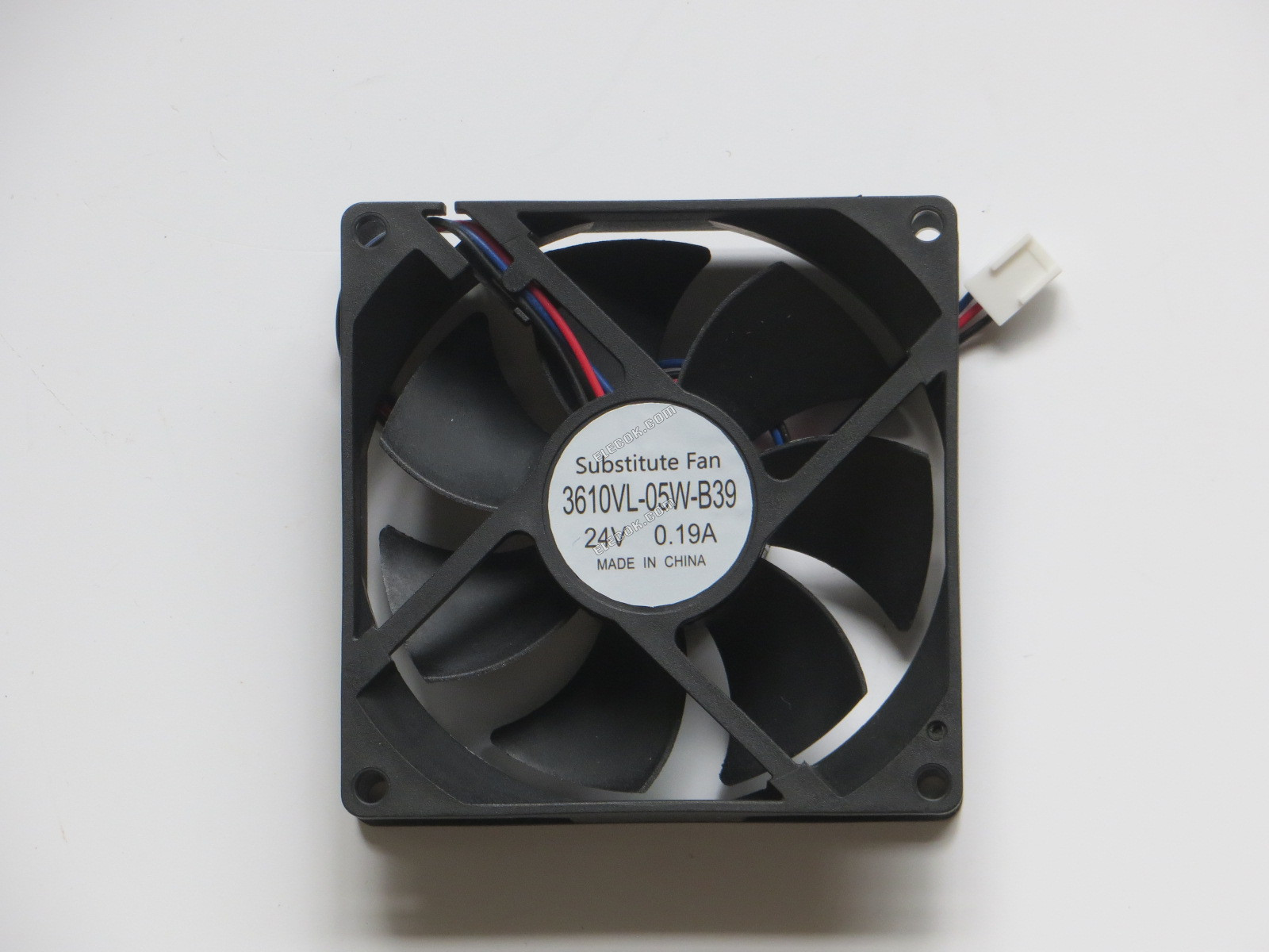 NMB 3610VL-05W-B39 24V 0,19A 3 cables ventilador de refrigeración, reemplazo 