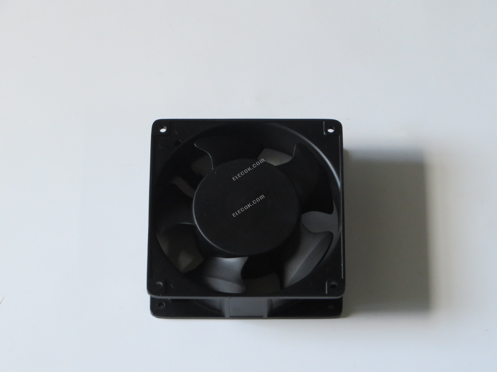 SUNON SP101A 1123HST.GN 115V 0,21/0,18A Køleventilator med stik tilslutning 