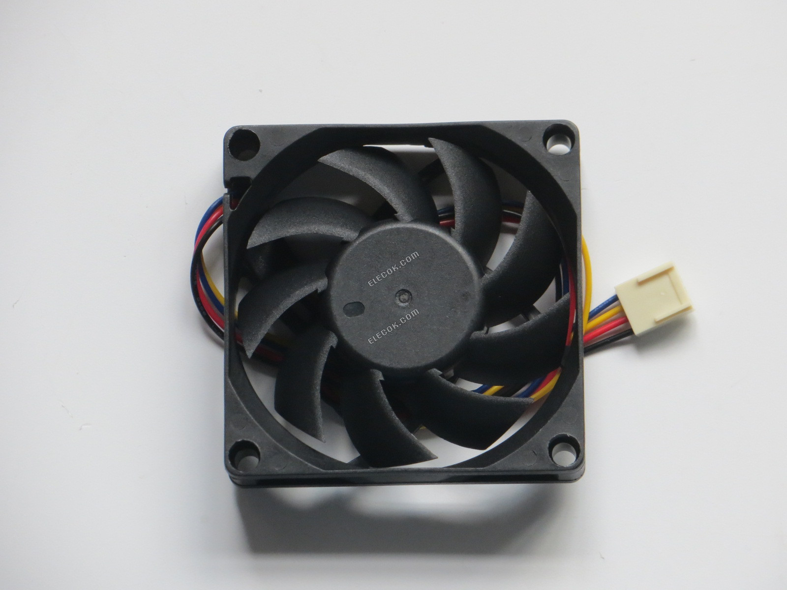 Magic MGT7012UR-W15 12V 0.58A 4wires Cooling Fan, substitute 