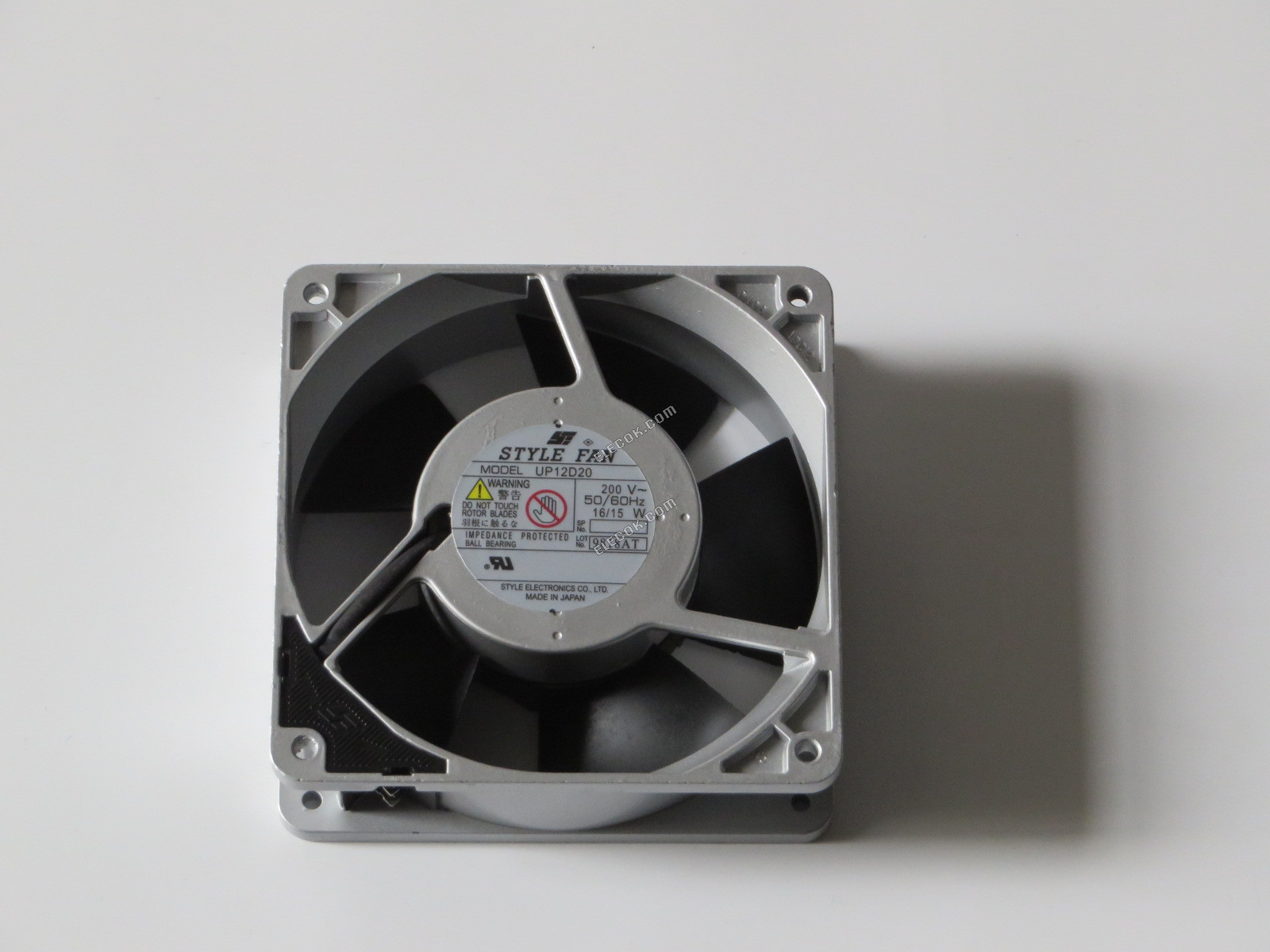 STYLE UP12D20 200V 50/60HZ 16/15W Cooling Fan with socket connection 
