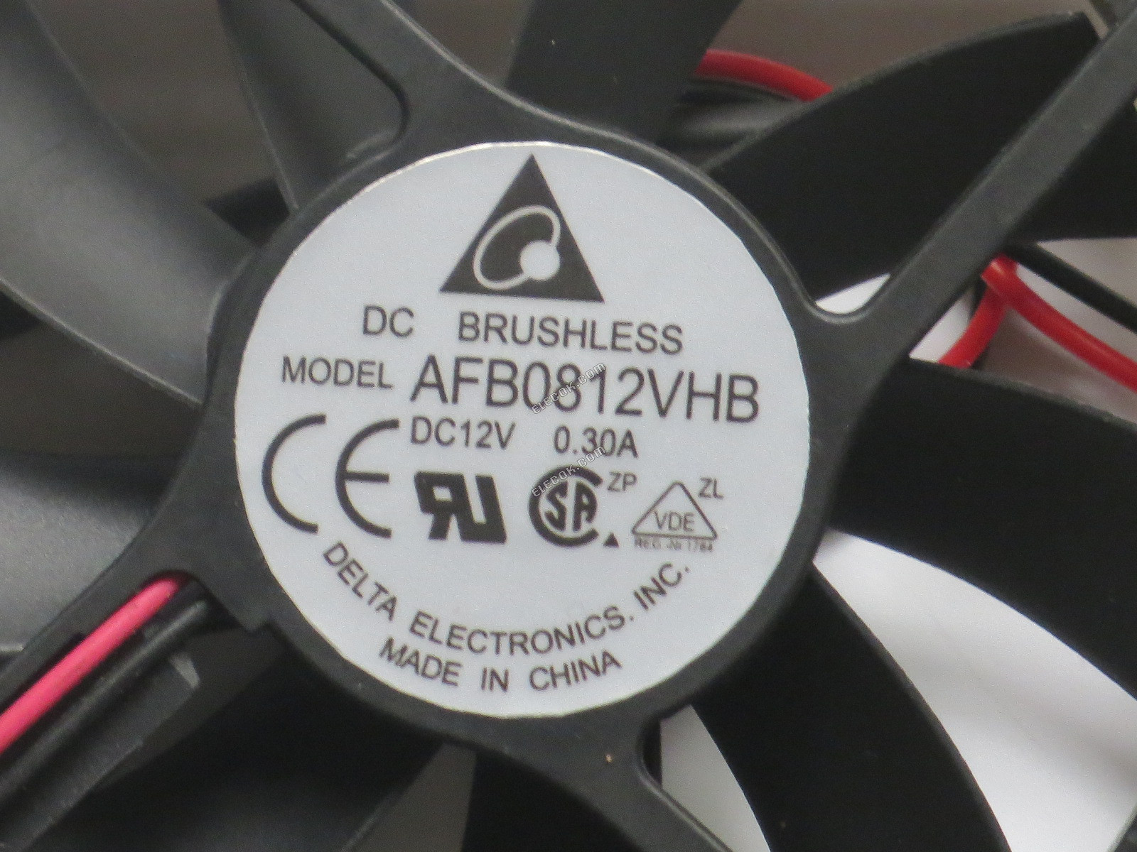DELTA AFB0812VHB 12V 0.3A 2wires Cooling Fan 