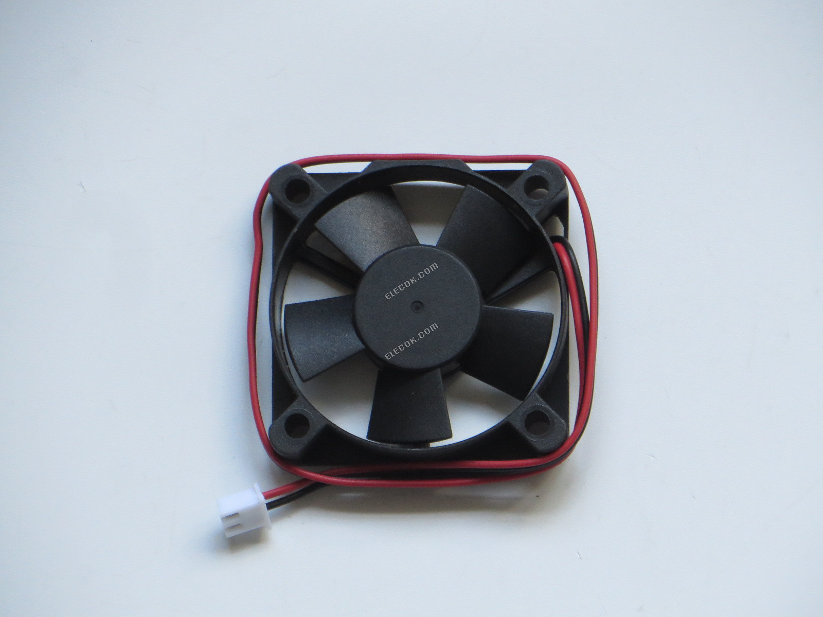 Sunon KDE0505PFB1-8 5V 0.17A 0.9W 2wires Cooling Fan 