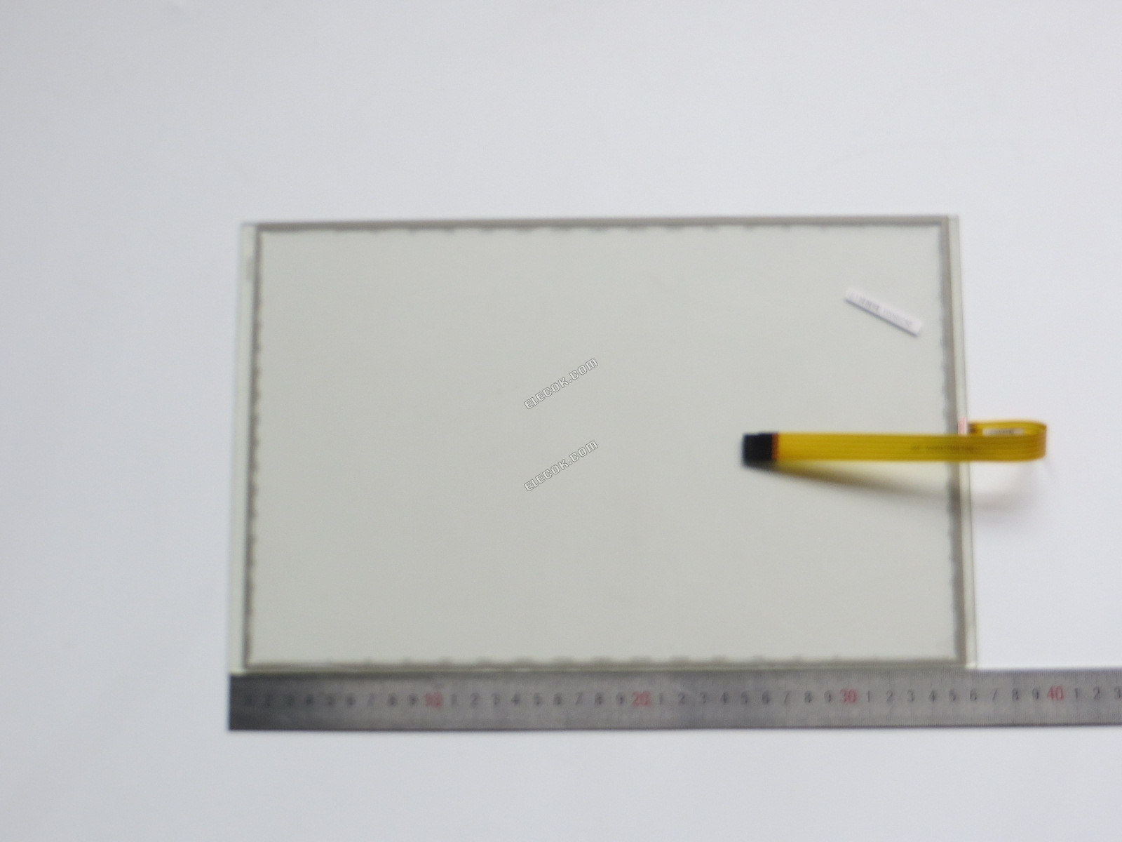 2825900A protective film 