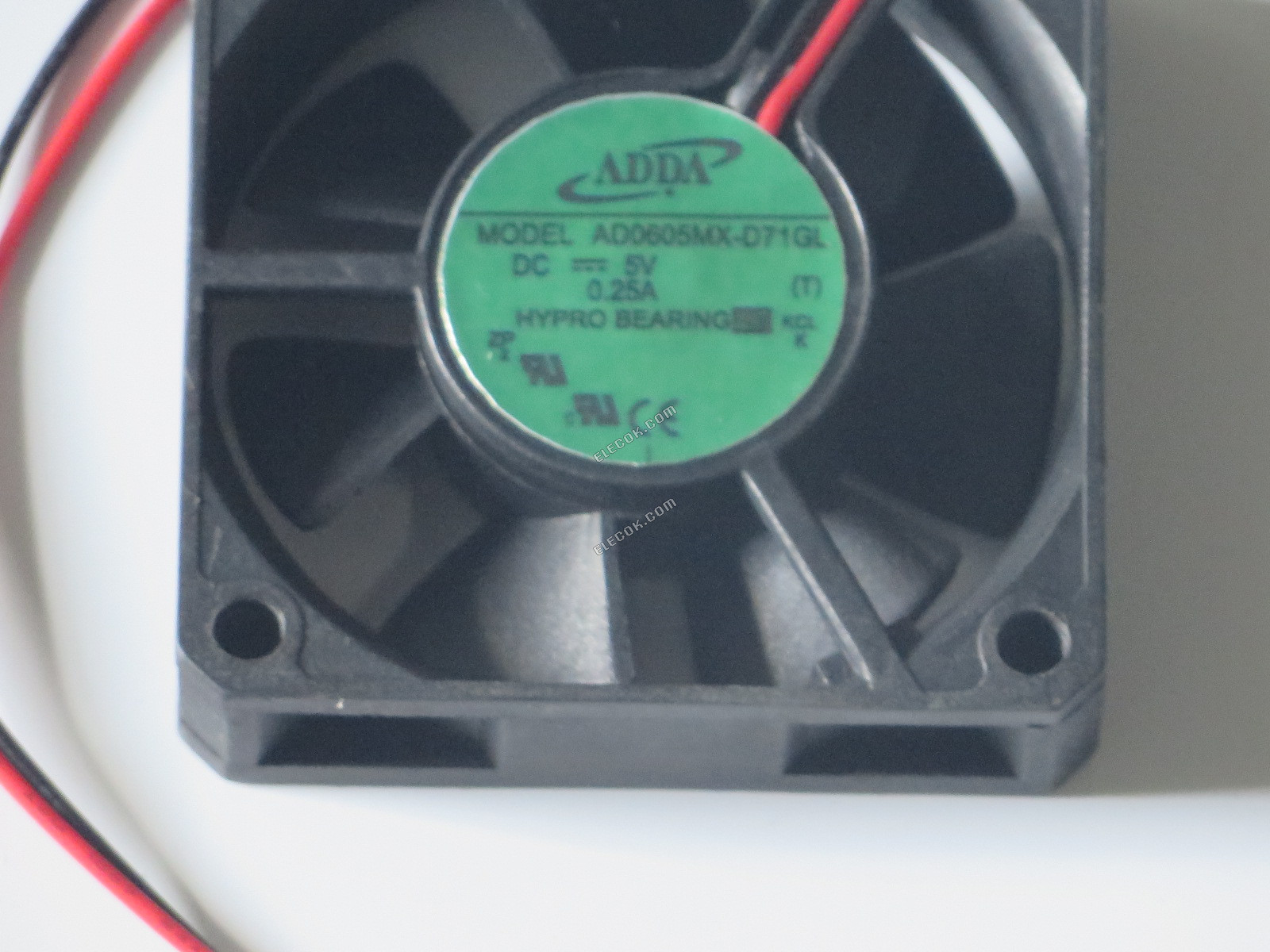 ADDA AD0605MX-D71GL-LF DC Fans 60mm 5VDC 14.2CFM 2wires Cooling Fan 