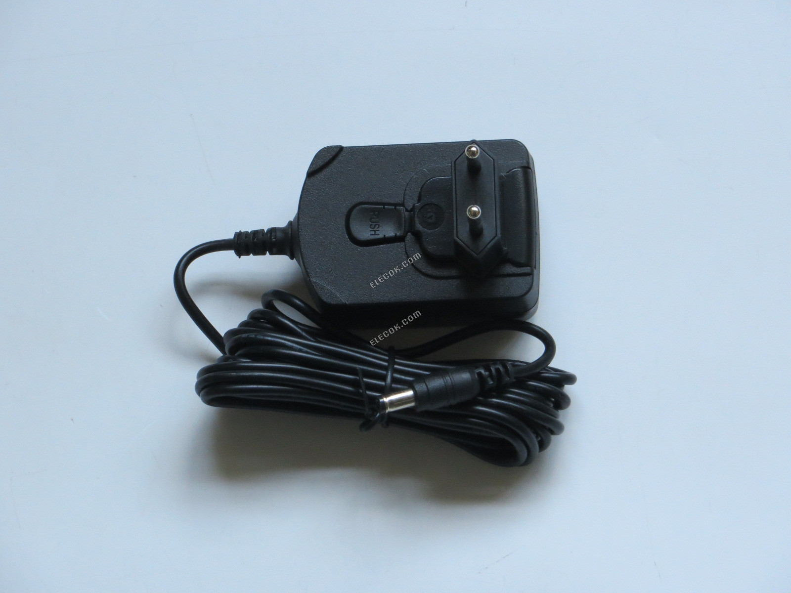 PHIHONG PSM11R-120 AC Adapter 5V-12V 12V 0.84A, Barrel 5.5/2.1mm, EU 2-pin Plug 