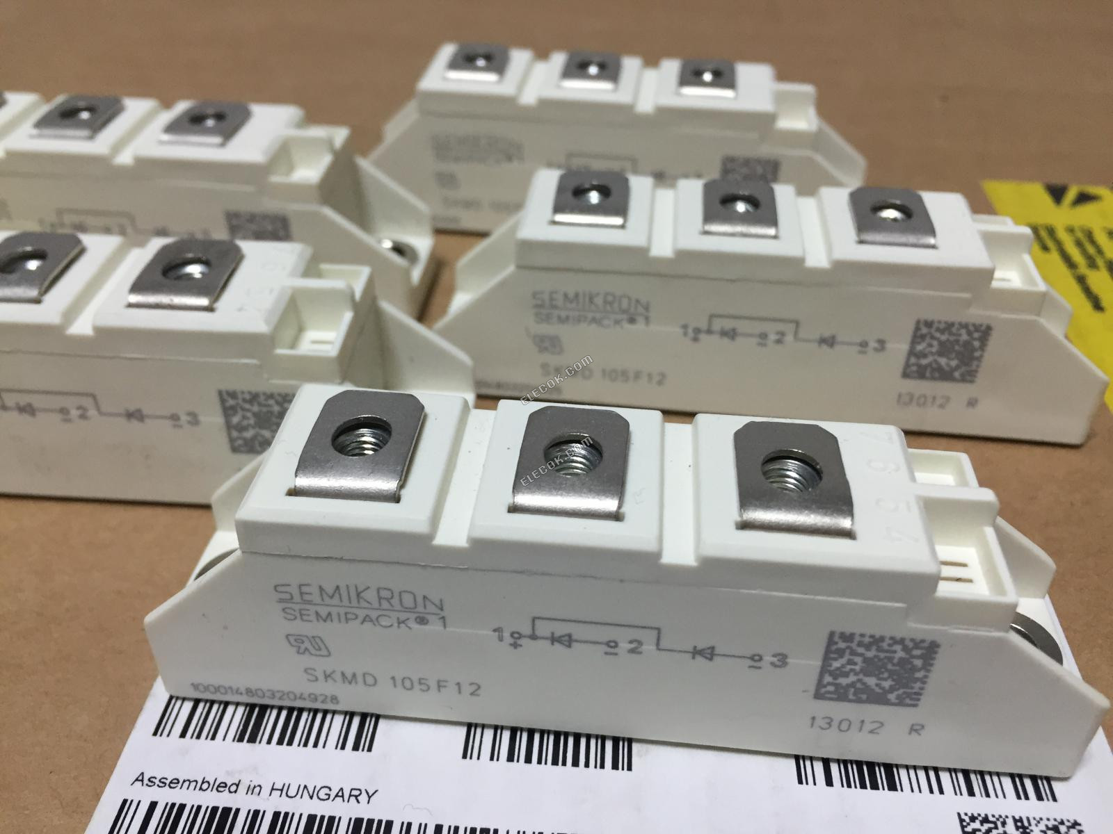 SMK SKMD105F12 