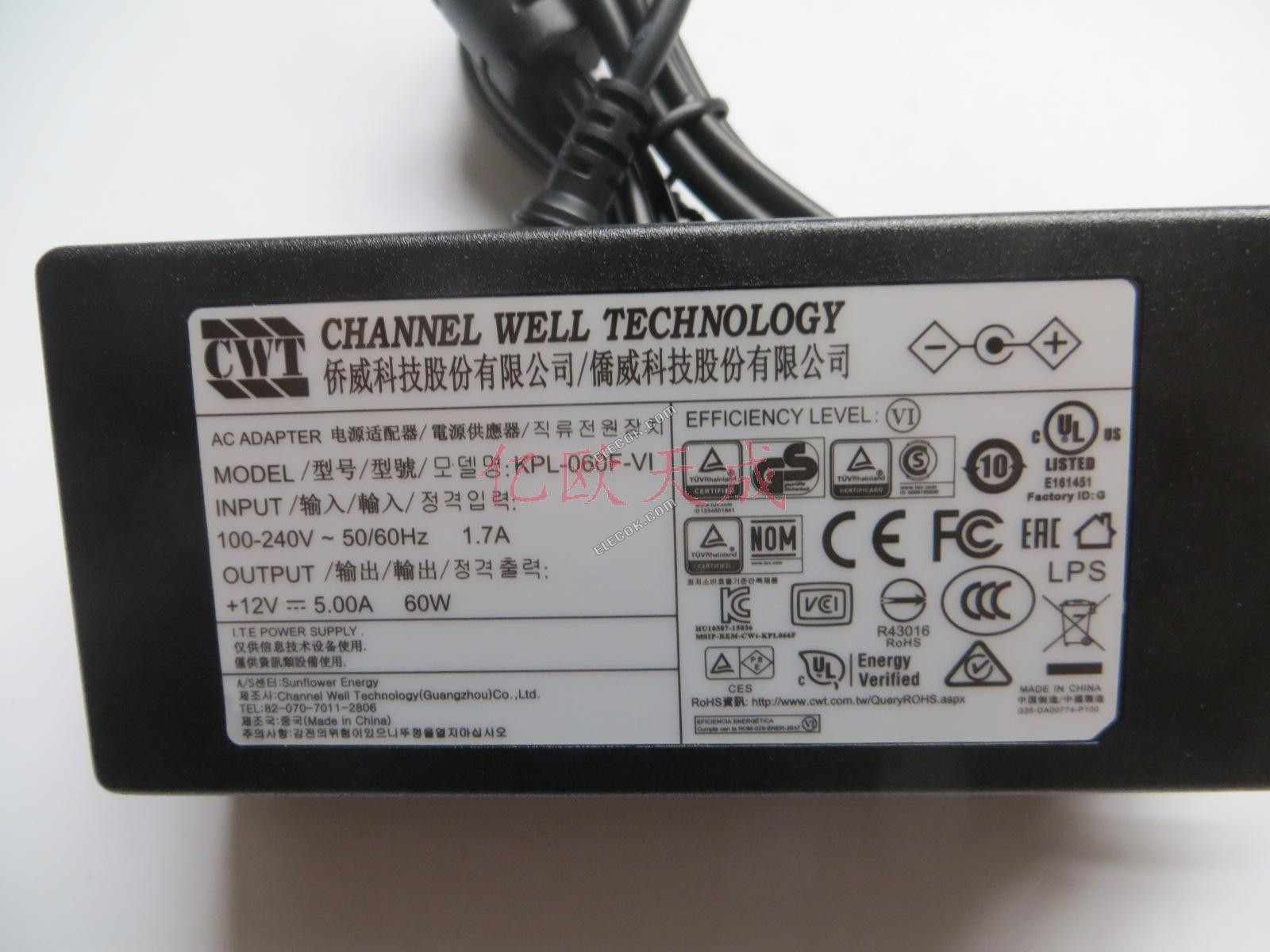 CWT / Channel Well Technology KPL-060F-VI AC Adapter 5V-12V 12V 5A, 5.5*2.5mm 