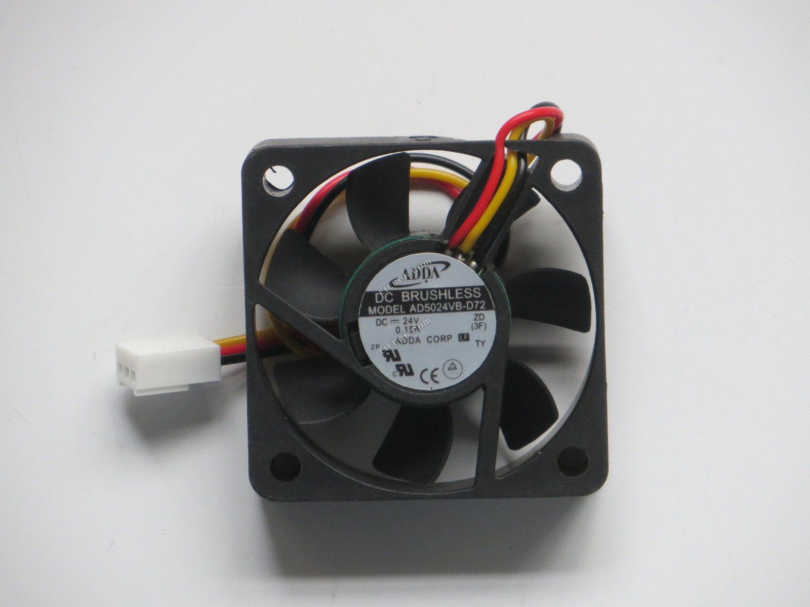 ADDA AD5024VB-D72 24V 0,15A 3 cables Ventilador 