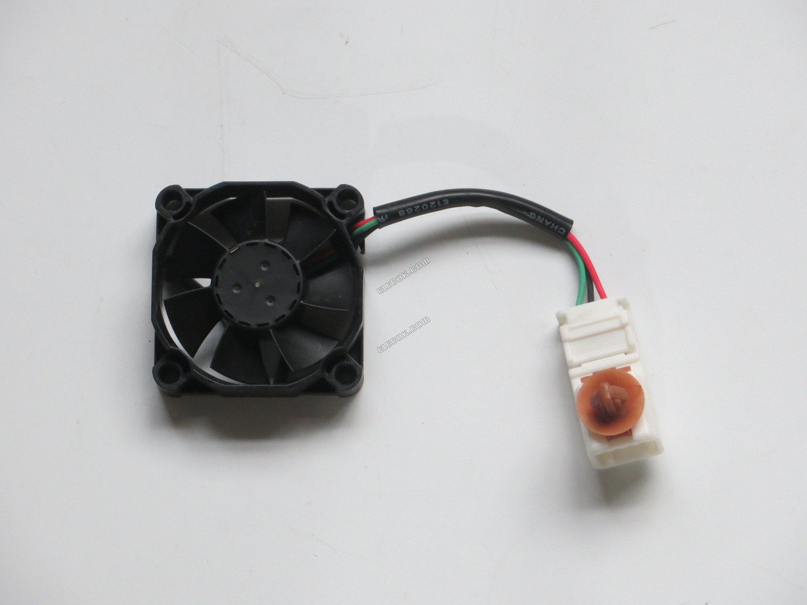 AMO AMB050015-03-CFA 5V 110mA 3 przewody Wentylator Chłodzący 
