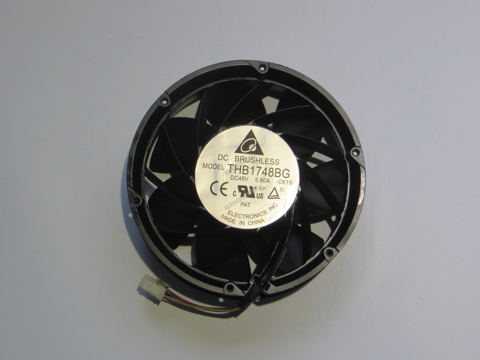DELTA THB1748BG-CK1S 48V 5.80A 4wires Cooling Fan 