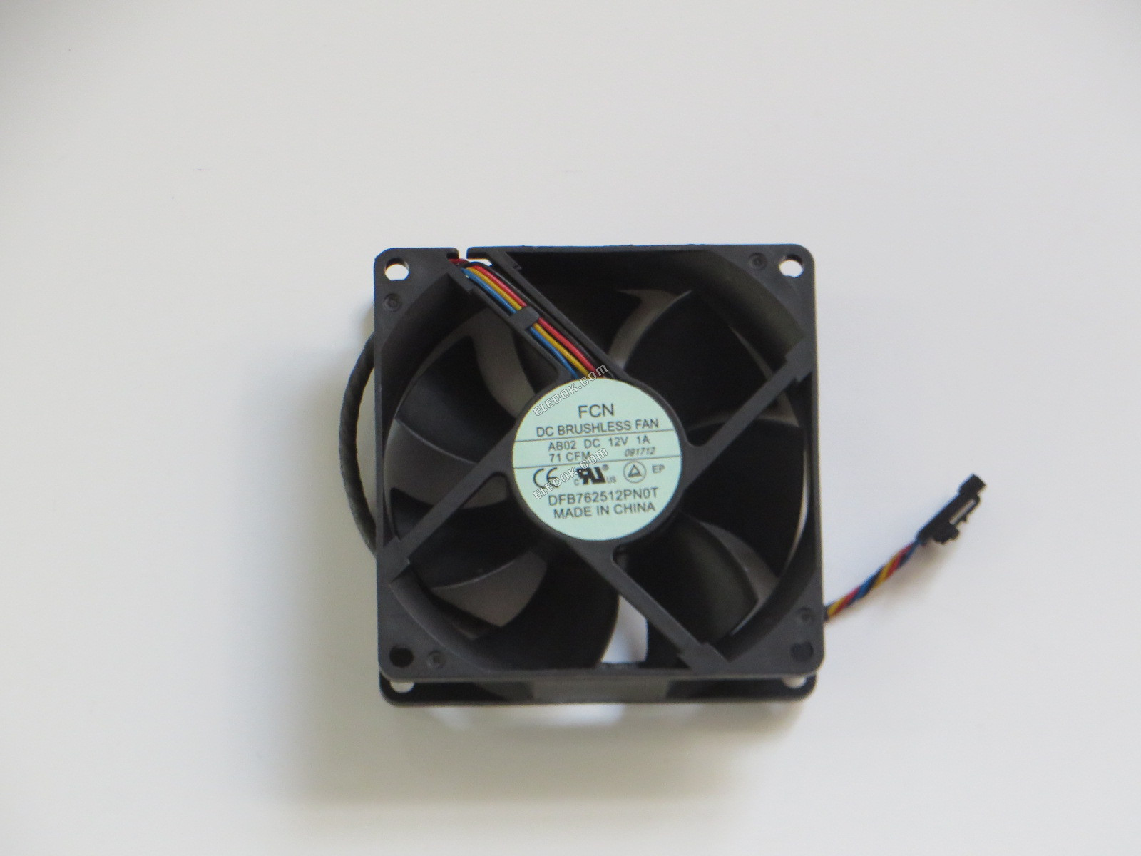 FCN 8025 팬 12V 1A DFB762512PN0T 4선 PWM 
