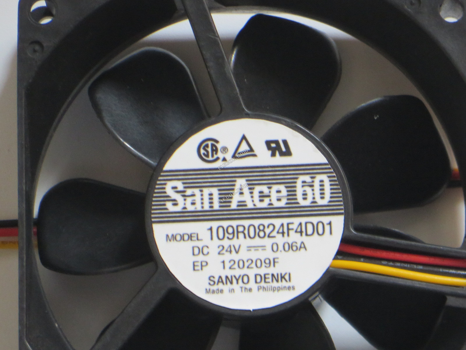 Sanyo 109R0824F4D01 24V 0.06A 3wires Cooling Fan 