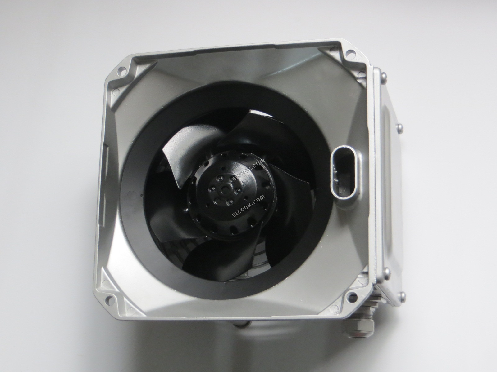 Ebmpapst W2D210-EB10-12 400/480V 50/60HZ 89/130W Ventilador, recondicionado 