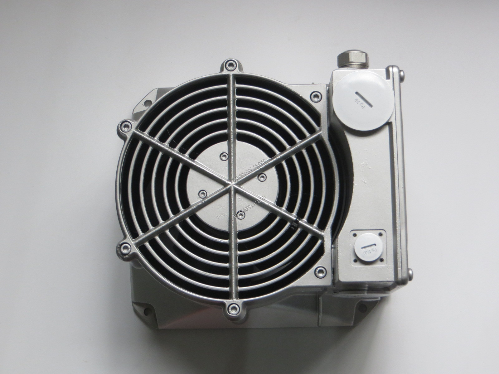 Ebmpapst W2D210-EB10-12 400/480V 50/60HZ 89/130W Ventilador, recondicionado 