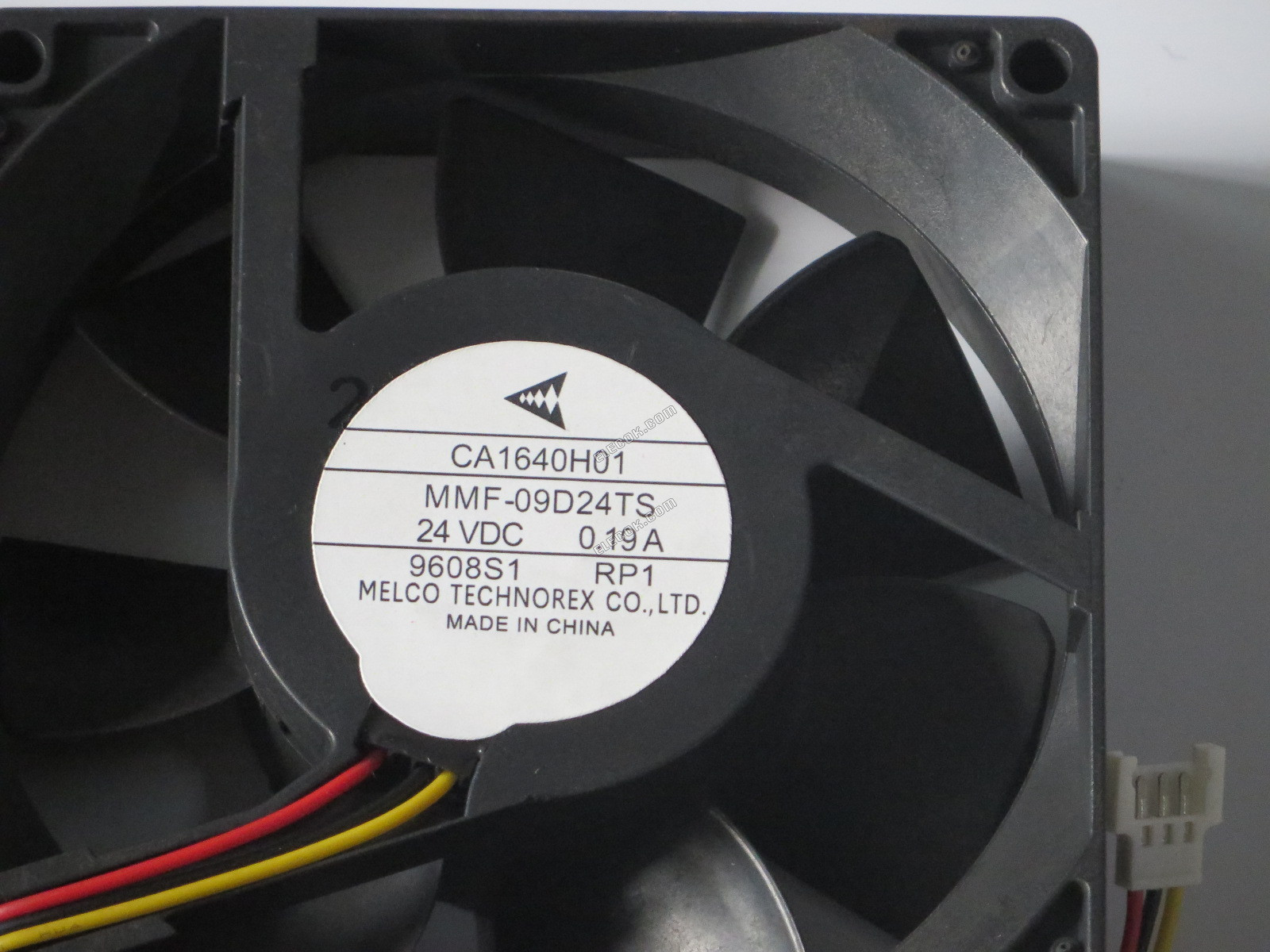 MitsubisHi MMF-09D24TS-RP1 CA1640H01 24V 0.19A 3線冷却ファン
