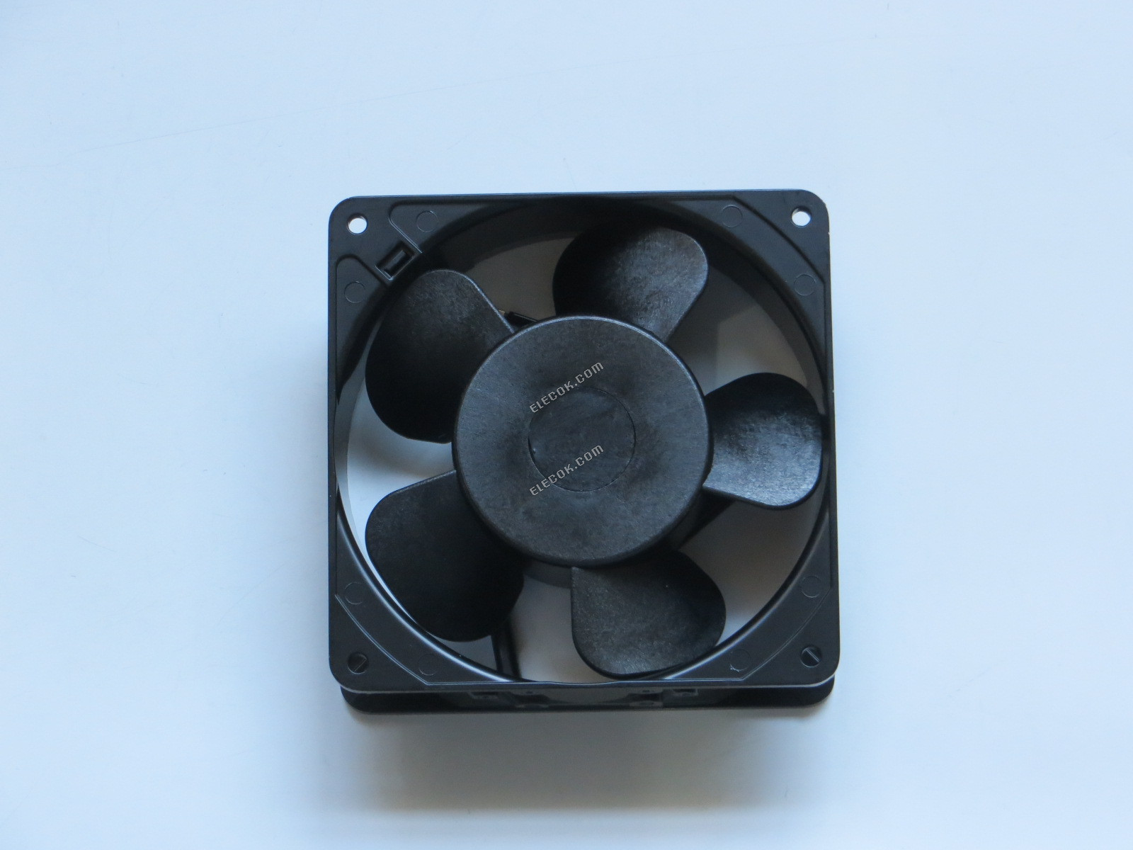 4715MS-22T-B50-B04 AC220V NMB 50/60HZ 14/13W Lüfter 
