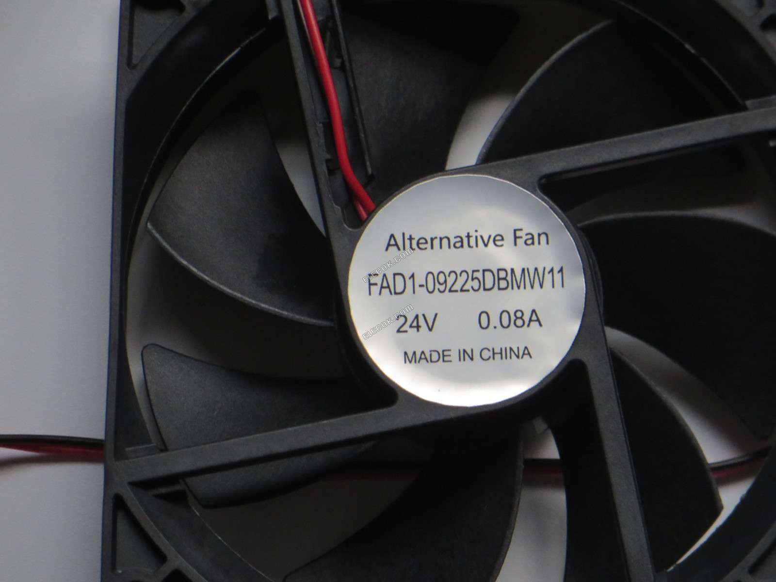 Qualtek FAD1-09225DBMW11 24V 0.08A 1.92W 2wires Cooling Fan, substitute new 