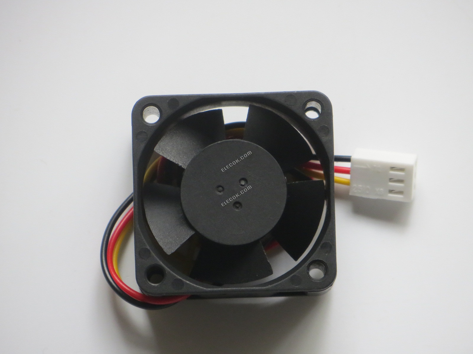 SUNON KD1204PKBX 2 .F.GN 12V 1.5W 3wires Cooling Fan 