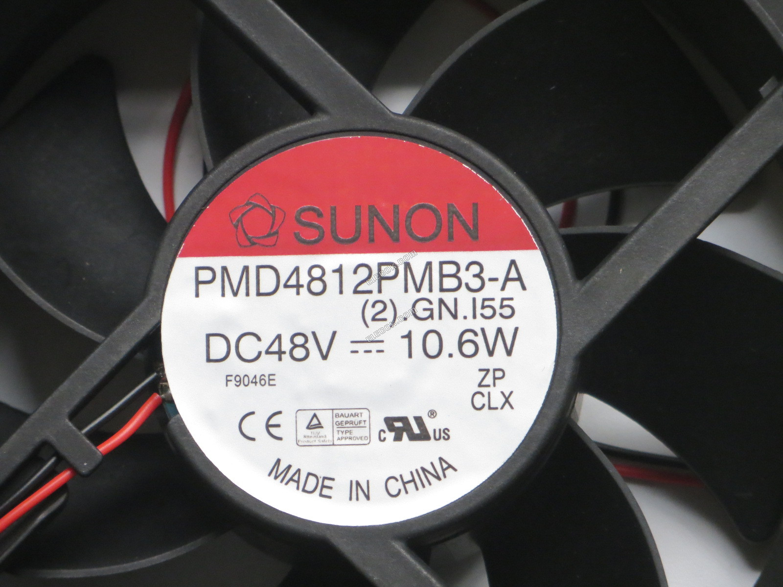 SUNON PMD4812PMB3-A Server - Square Fan 2 .GN.155, sq120x120x38mm, DC 48V 10.6W, 2-wire 