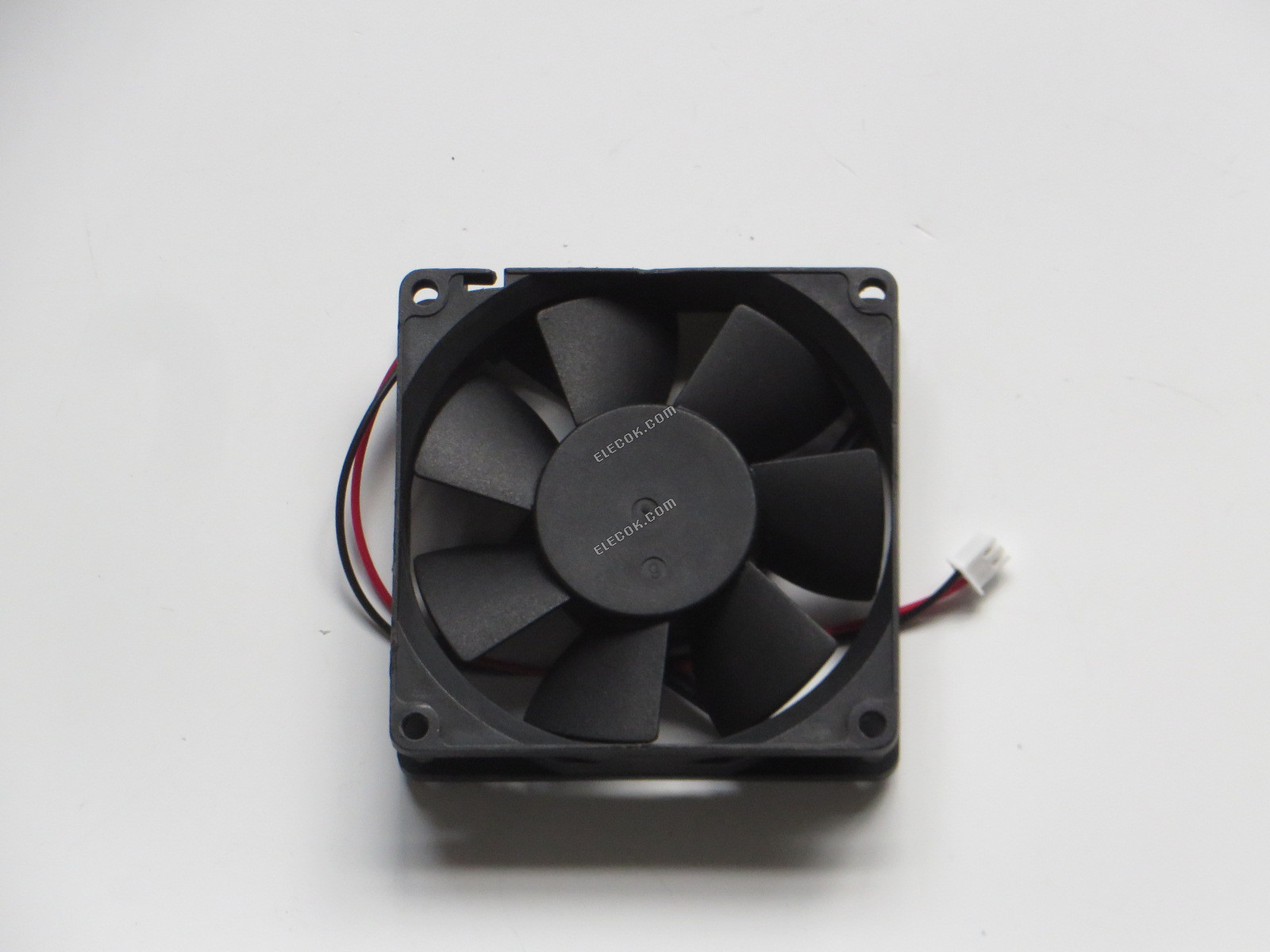 ADDA AD0812MS-C70 12V 1,92W 0,16A 2 cables ventilador de refrigeración 
