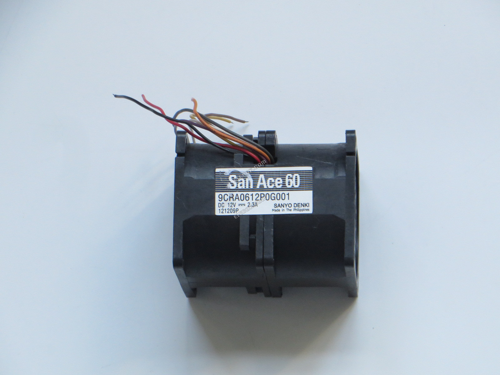 Sanyo 9CRA0612P0G001 12V 2.3A 27.6W 8wires 冷却ファン