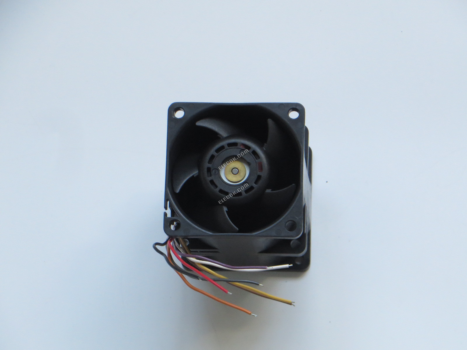 Sanyo 9CRA0612P0G001 12V 2.3A 27.6W 8wires 冷却ファン